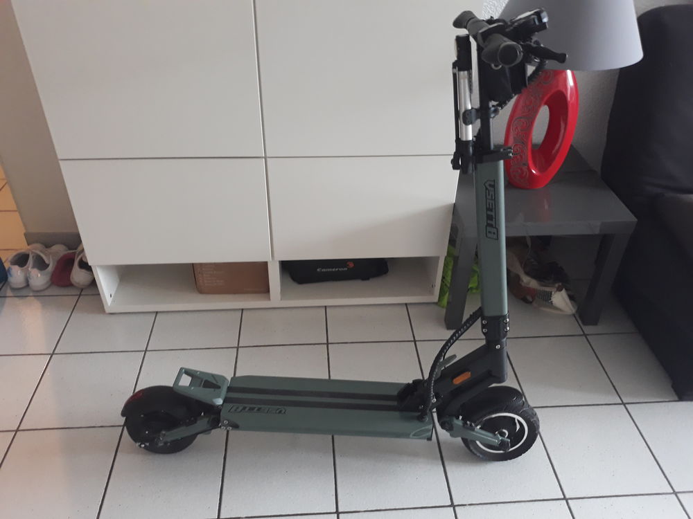 Trotinette �lectrique vsett 8 650 Grenoble (38)