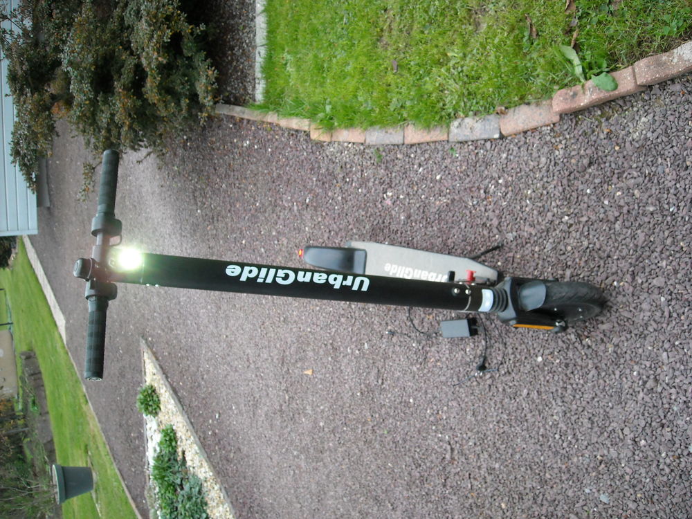 TROTINETTE ELECTRIQUE 100 Guer (56)