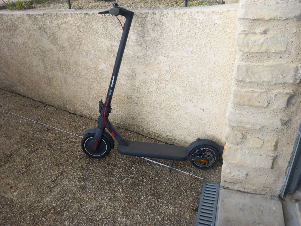 trotinette �l�ctrique 250 Limay (78)