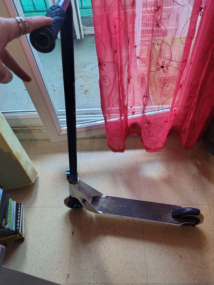 Trotinette freestyle bon �tat 30 Bayeux (14)