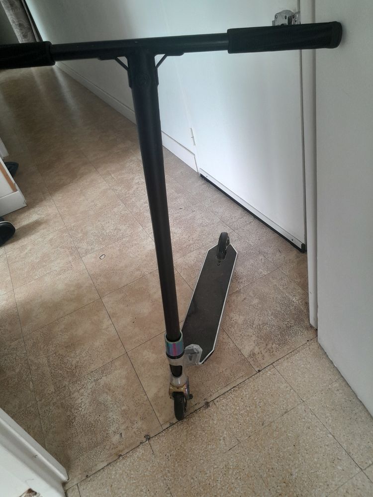 Trotinette freestyle MF450 en bon �tat 90 Carnoux-en-Provence (13)