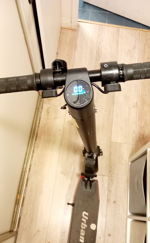 Trotinette URBANGLIDE 350W mod�le 8 + 160 L'Ha�-les-Roses (94)