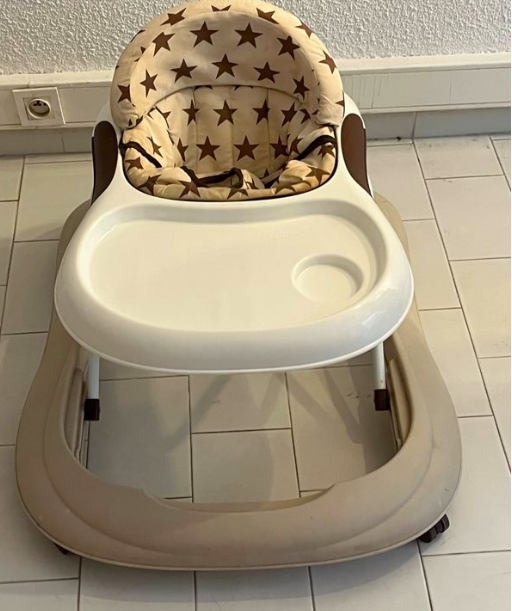 Trotteur b�b� r�glable 19 Cannes La Bocca (06)