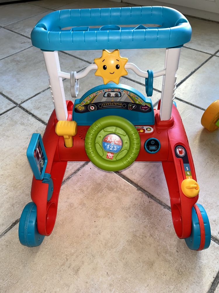 Trotteur b�b� 15 N�mes (30)