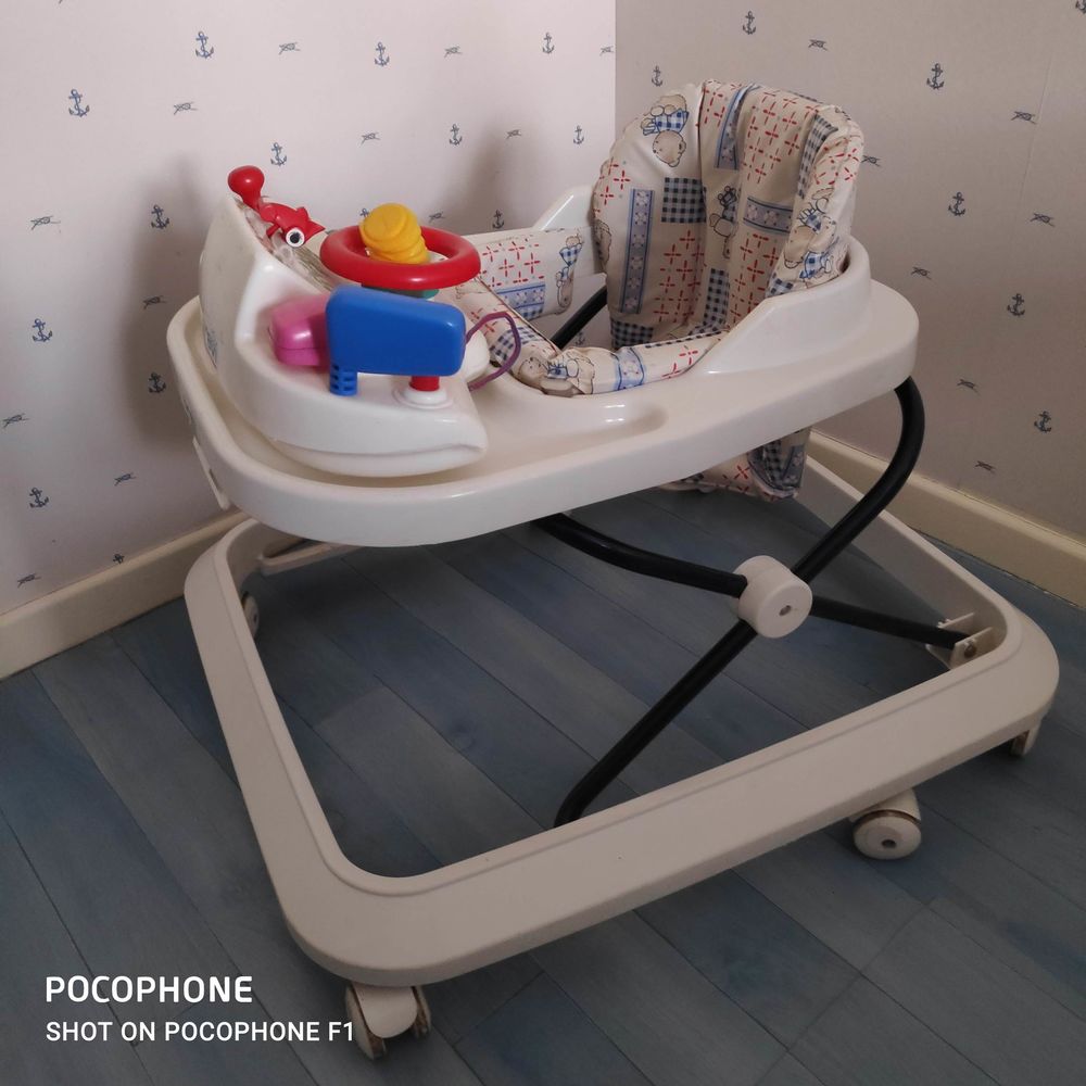 TROTTEUR ENFANT 0 Boulogne-sur-Mer (62)