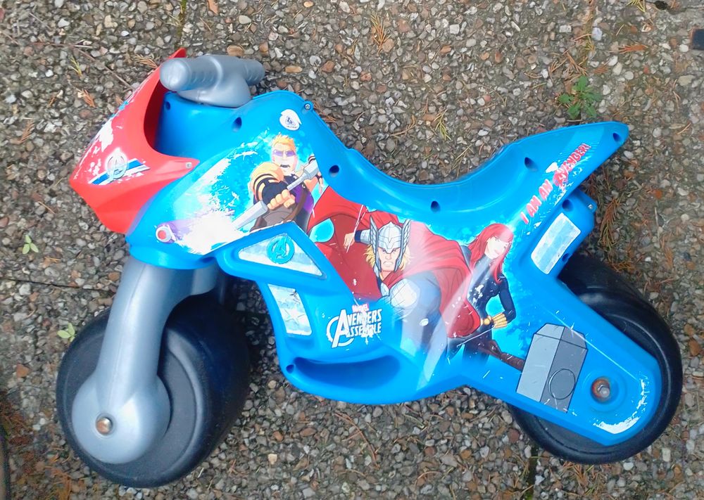 Trotteur moto Avengers 15 Beauchamp (95)