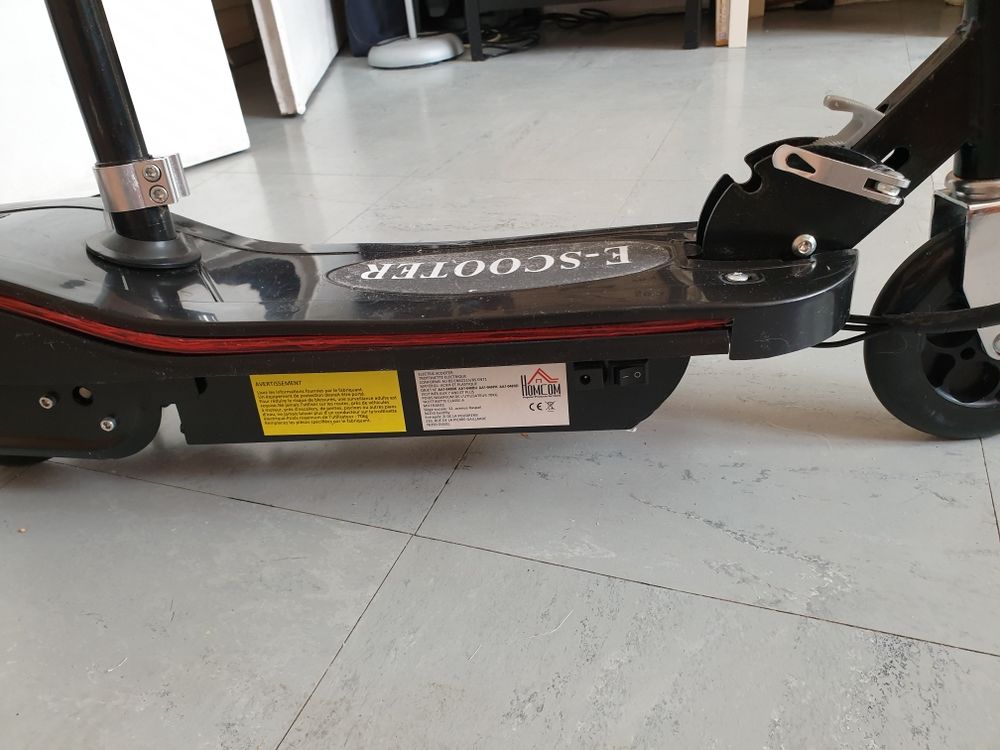 d une trottinette �lectrique avec selle amovible 150 Malakoff (92)