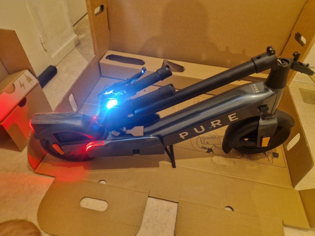 Trottinette �lectrique pure advance  grise avec LED 350 Tourcoing (59)