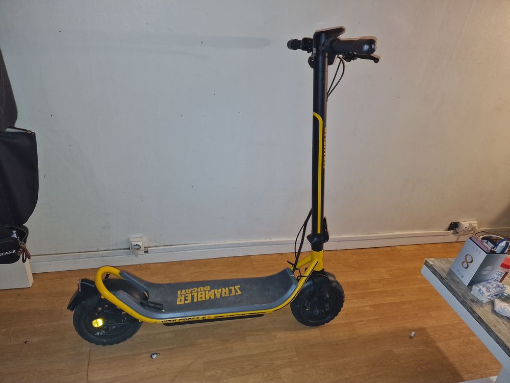 trottinette �lectrique 400 Rosny-sous-Bois (93)