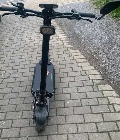 trottinette �lectrique 300 Toulouse-le-Ch�teau (39)