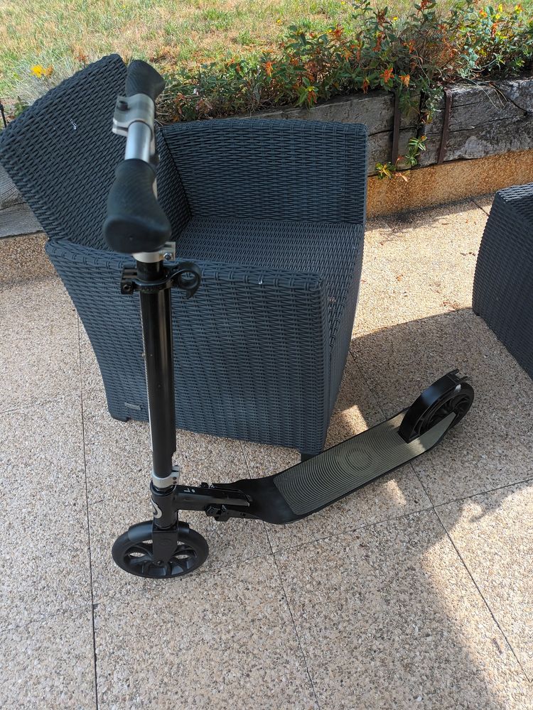 Trottinette globber adulte et enfant R�glage hauteur 3positi 49 Sainte-Eulalie-en-Born (40)