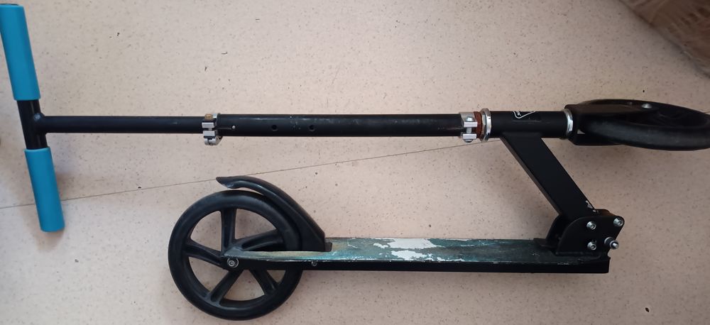 Trottinette Pliable adolescent bleu 35 Courbevoie (92)