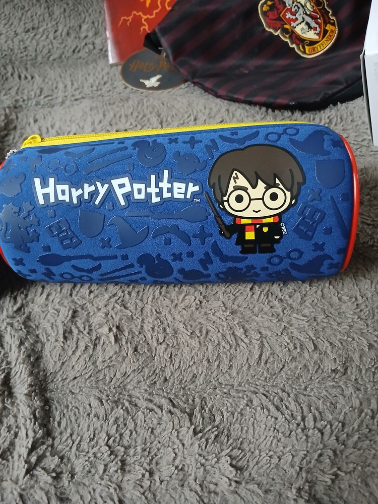trousse Harry Potter
3 Calais (62)