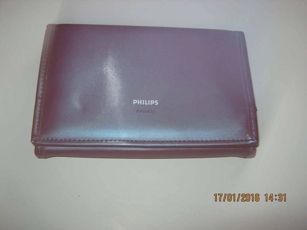 TROUSSE NEUVE PHILIPPS avec accessoires de maquillage 9 Fl�ac (16)