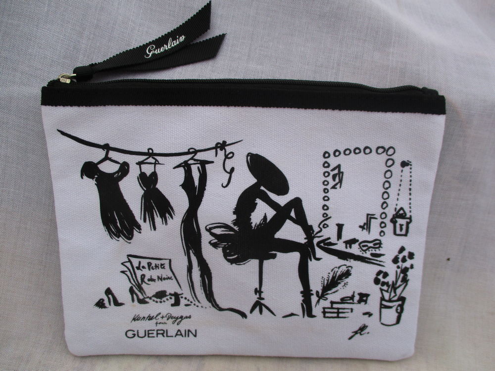 Trousse/Pochette de Maquillage, D�cor sur une face - Neuve 25 La Fert�-Alais (91)