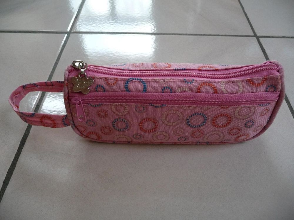 Trousse rose motifs bleus, blancs et oranges 5 Celles-sur-Belle (79)