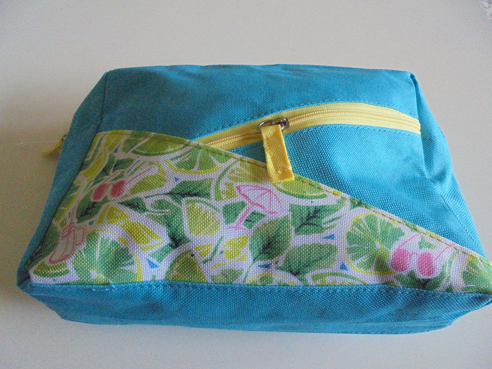 Trousse toilette turquoise (40) 3 Tours (37)