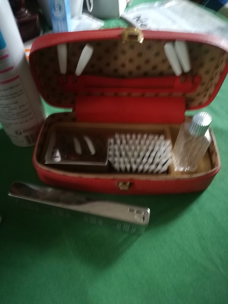 Trousse de toilette vintage 15 Pantin (93)