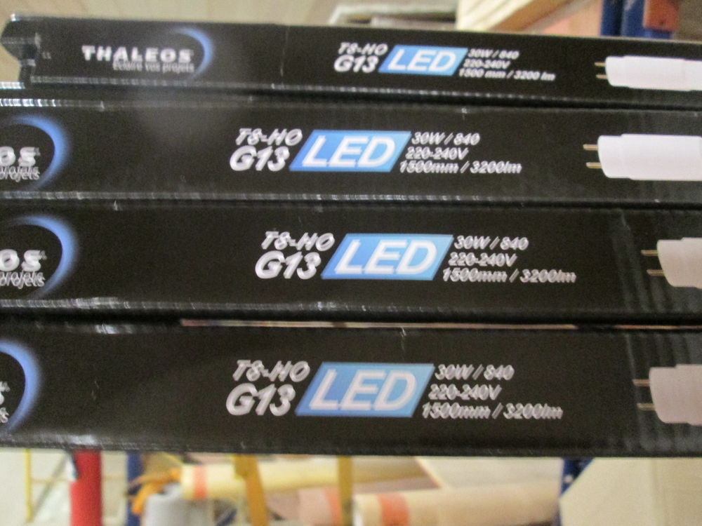 TUBE LUMINEUX NEON - LED 1,50 m 6 Saint-Porquier (82)