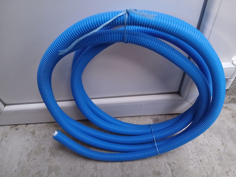 5m de tube multicouche pr� gain� bleu 13x16mm - NEUF 10 Guarbecque (62)