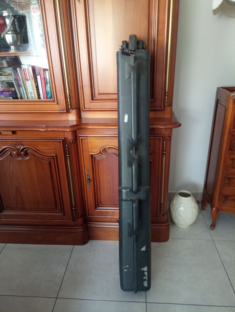 Tube de transport de cannes � p�che 100 Saint-Laurent-en-Grandvaux (39)