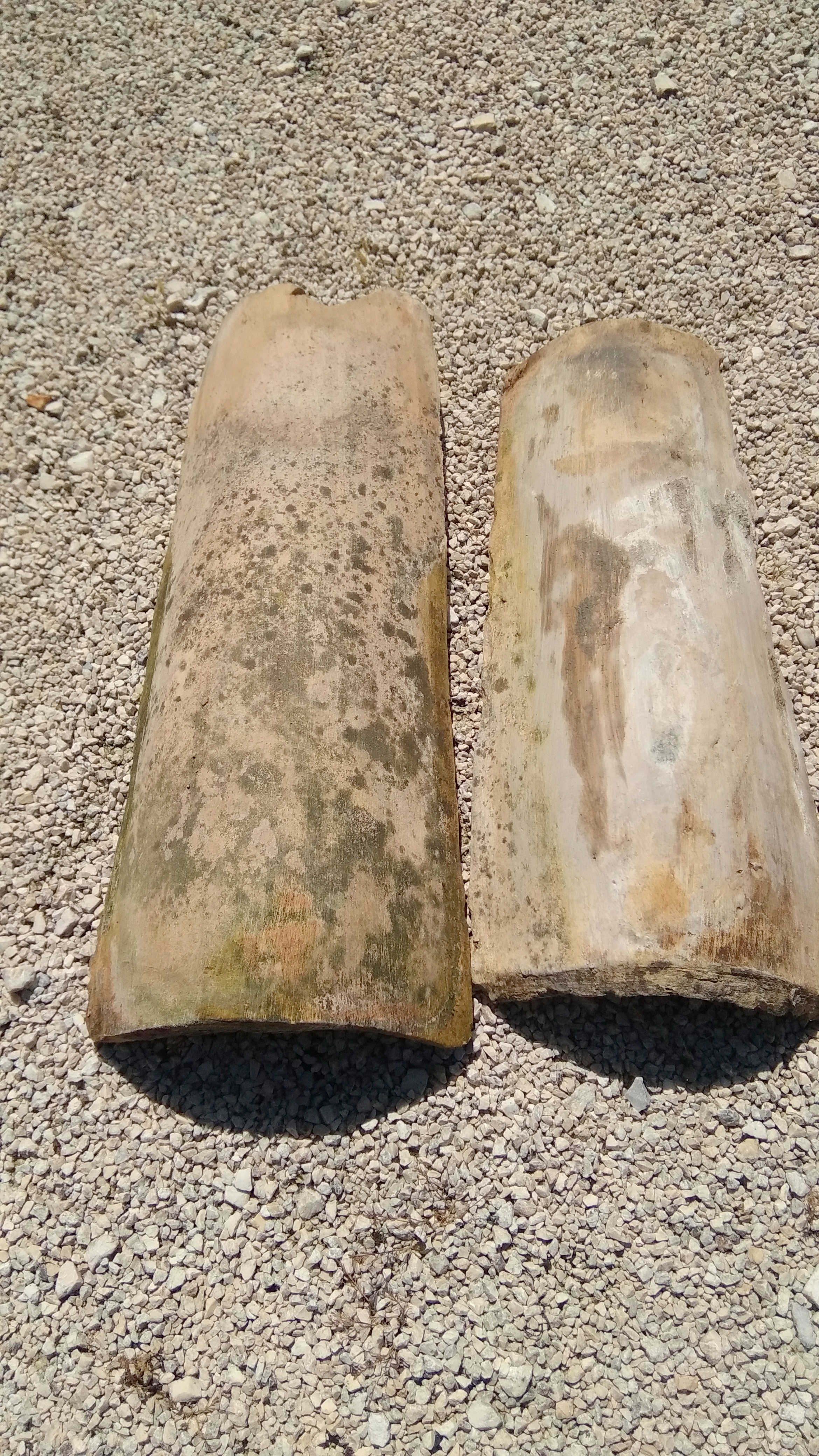 TUILE ANCIENNES 17EMME 3 Mont�limar (26)