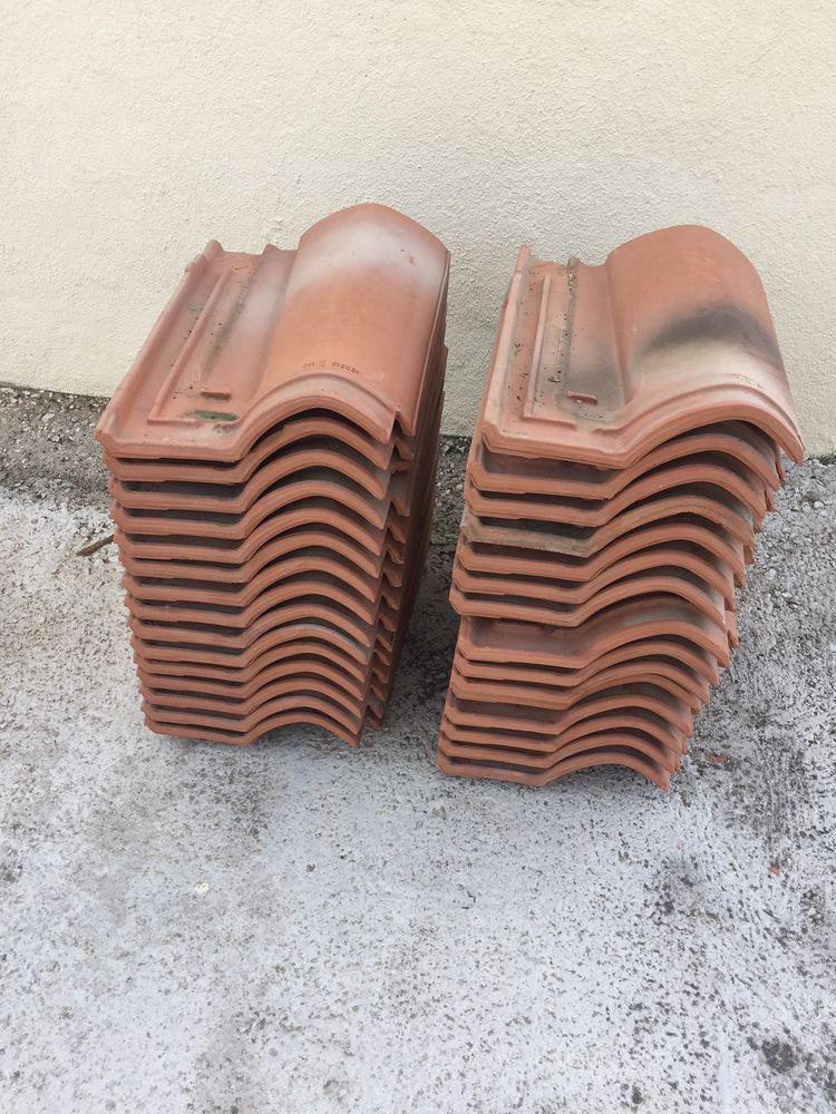 tuiles abeilles 90 Ensu�s-la-Redonne (13)