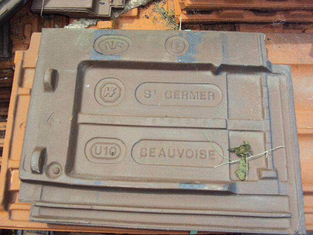 TUILES et ACCESSOIRES 1 Le Nouvion-en-Thi�rache (02)