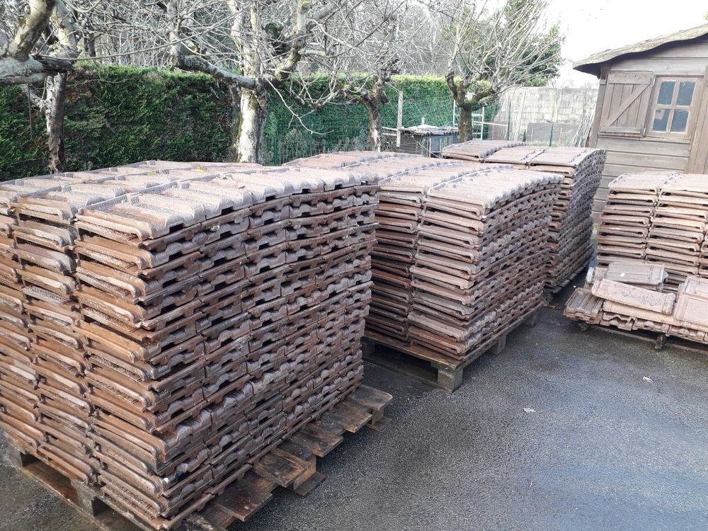 TUILES   BEAUVAIS   D'OCCASION 1020 Saint-P�re-en-Retz (44)