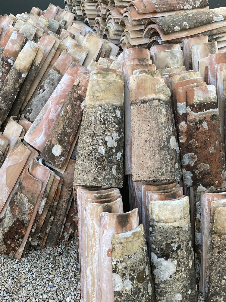 Tuiles canal anciennes 500 Le Rouret (06)