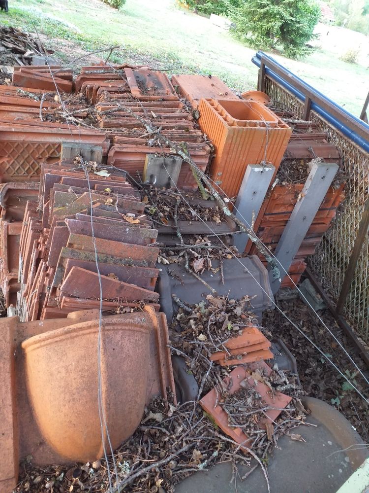 tuiles de diff�rents mod�les 50 Pouillenay (21)