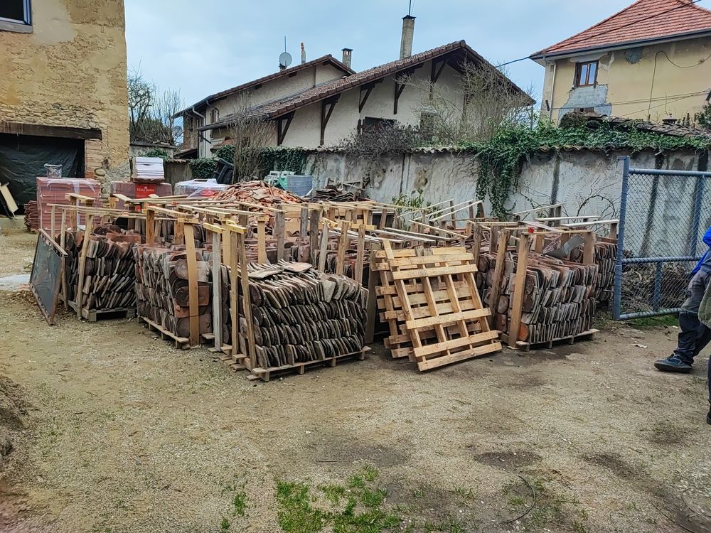 Tuiles �cailles 30*17cm 1 Izeaux (38)