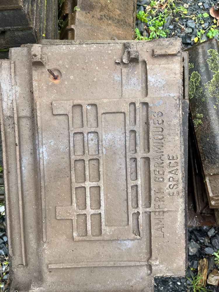 Tuiles Lambert espaces 1 Le Mesnil-Mauger (14)