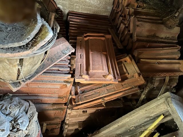 Lot Tuiles Lambert Jura 350 Saint-Martin-de-Valamas (07)