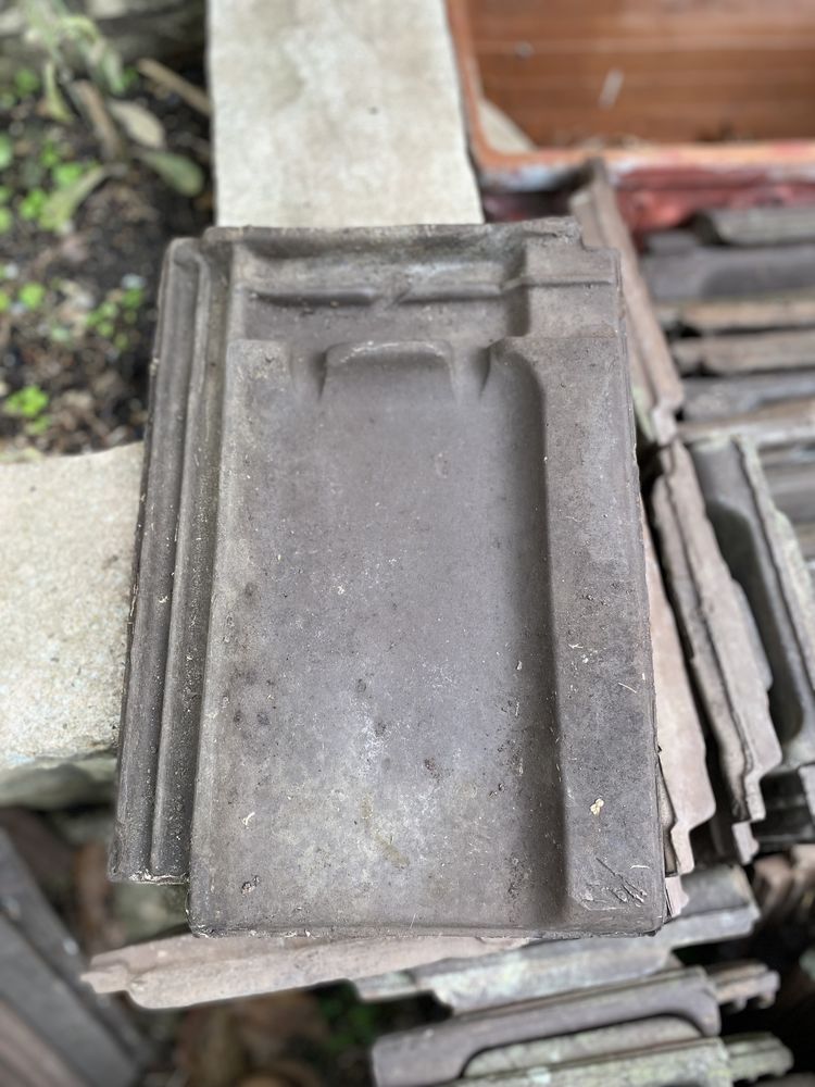 Tuiles m�caniques 25 Le Mesnil-Saint-Denis (78)