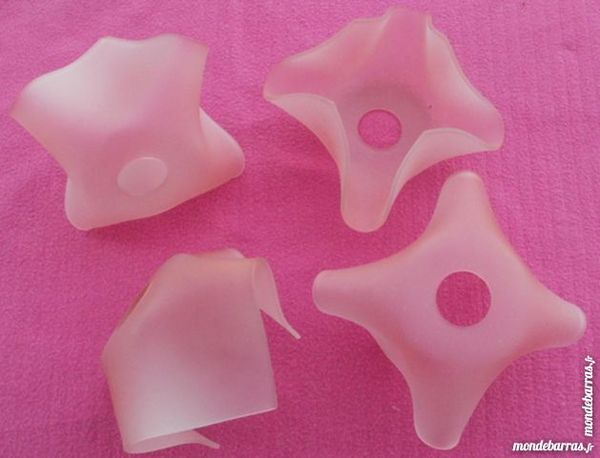 Lot 4 tulipes / globe/ lustre en verre rose opaque 35 Montauban (82)