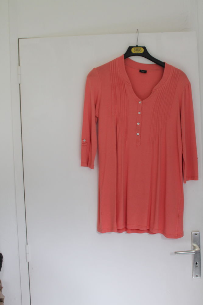 Tunique corail 4 Saint-Laurent-du-Var (06)