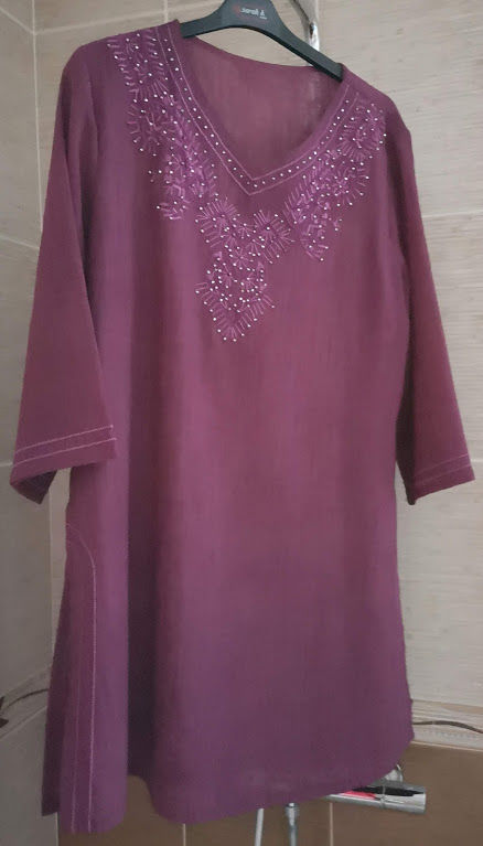 Tunique couleur aubergine - Neuve
Vêtements