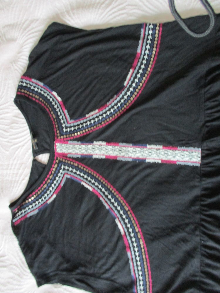 Tunique femme noire/motifs brod�s  T.42 5 Fl�ac (16)