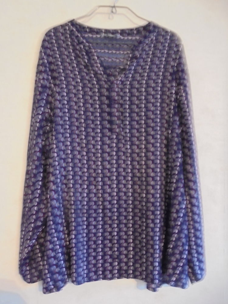 Tunique motifs cravate (22) 15 Tours (37)