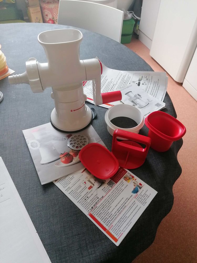 Tupperware 50 Cognin (73)