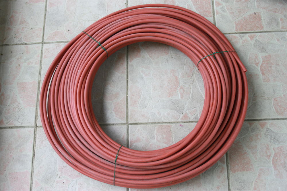 Tuyau couronne P.E.R 35 Montigny-Lencoup (77)