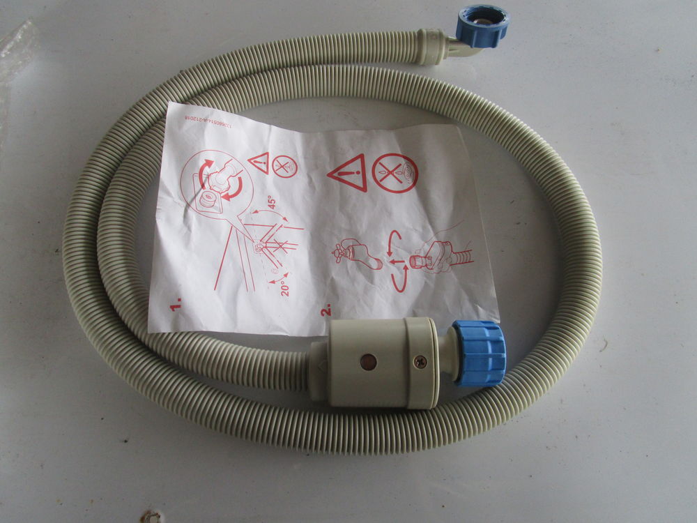 Tuyau evacuation des eaux us�es 15 Illzach (68)