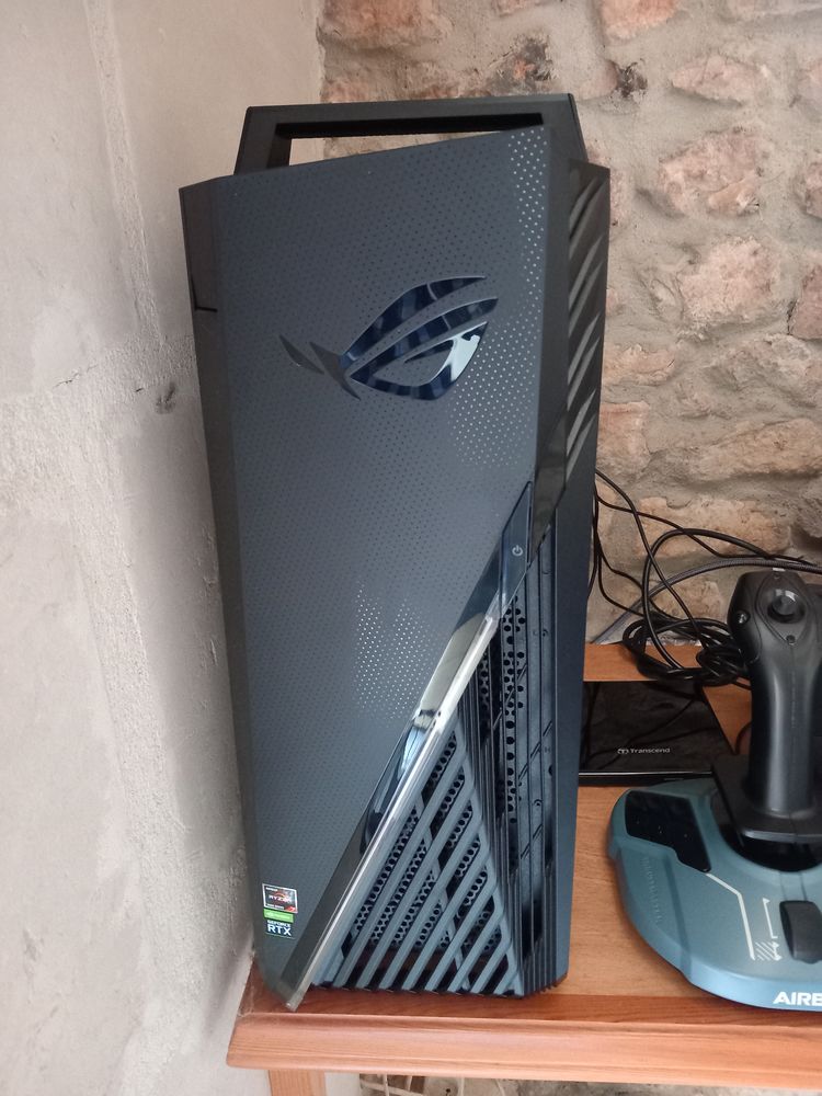 Unit� Centrale ASUS ROG STRIX GA15DK-R5800X231T 1800 Luzay (79)