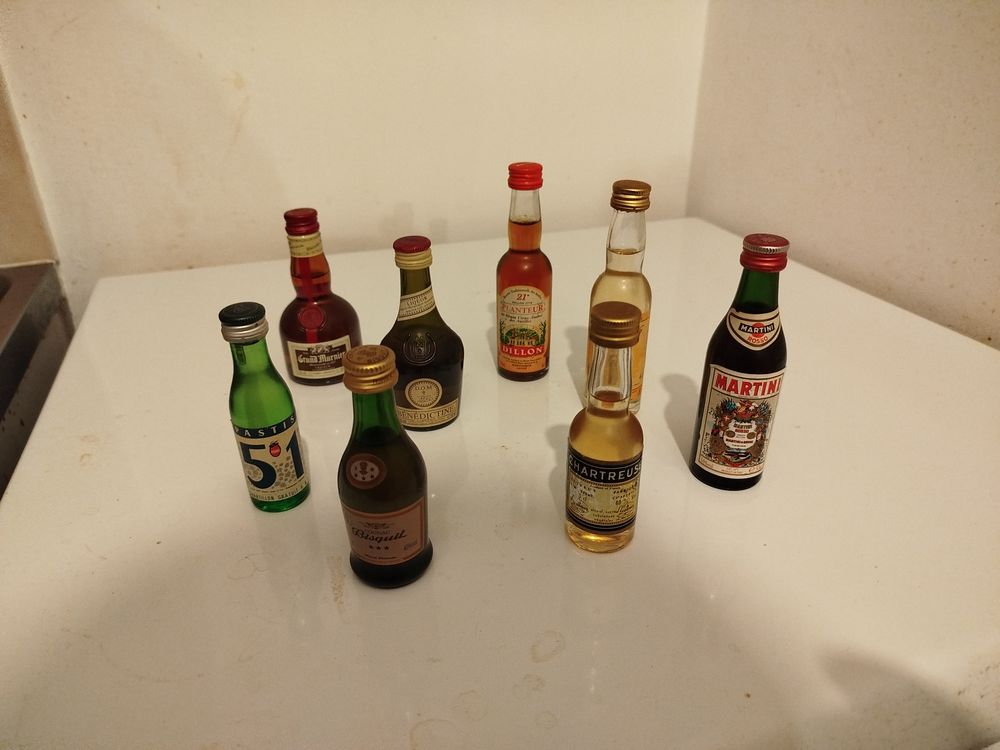 A l'unit�. 5 euros par mignonnette. Neuves et scell�s 5 Noisy-le-Grand (93)