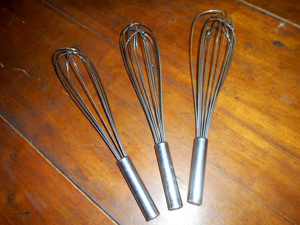 Ustensile de cuisine fouet en inox (l'unit�) 20 Monflanquin (47)