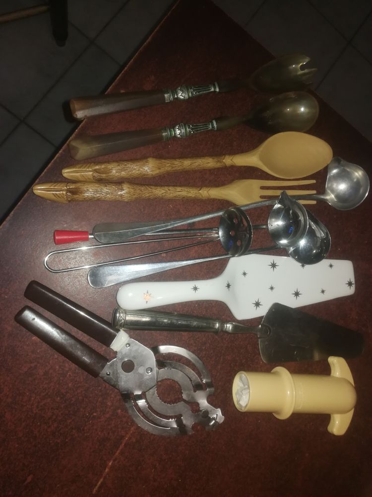 12 ustensiles de cuisine 10 Le Creusot (71)