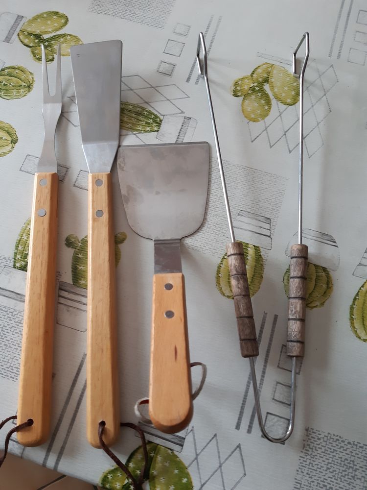 ustensiles pour barbecue 5 Scey-sur-Sa�ne-et-Saint-Albin (70)
