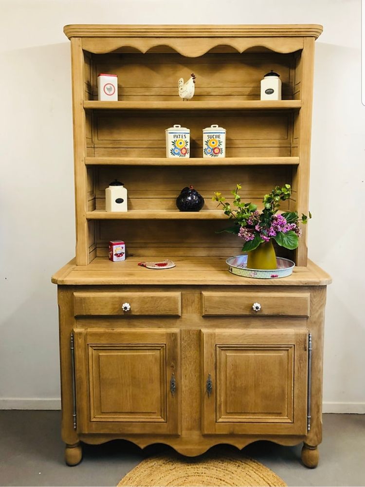 Vaisselier ch�ne massif 790 Montreuil-Bellay (49)