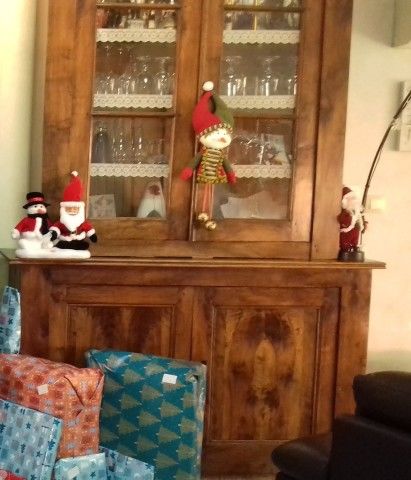 Vaisselier 2 corps en noyer massif tr�s ancien 500 Cournonterral (34)